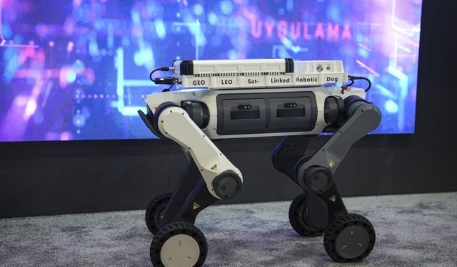 TÜRKSAT'ın uydu destekli 'Robotik Platform'u ile kriz anlarında iletişim sürdürülebilecek