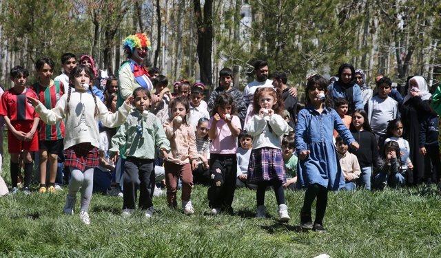 Van'da 'Hıdırellez Şenliği' düzenlendi