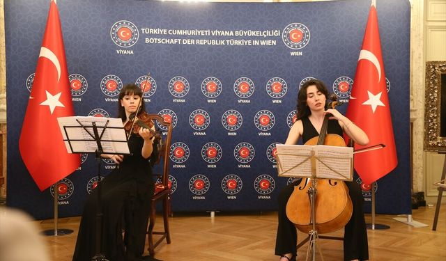 Viyana'da 19 Mayıs Atatürk'ü Anma, Gençlik ve Spor Bayramı kutlandı