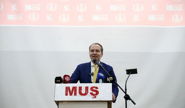 Yeniden Refah Partisi Genel Başkanı Erbakan, partisinin Muş İl Başkanlığı kongresine katıldı: