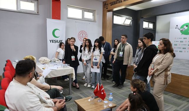 Yeşilay Liseler Arası Münazara Turnuvası Güneydoğu Bölge Finali Mardin'de yapıldı