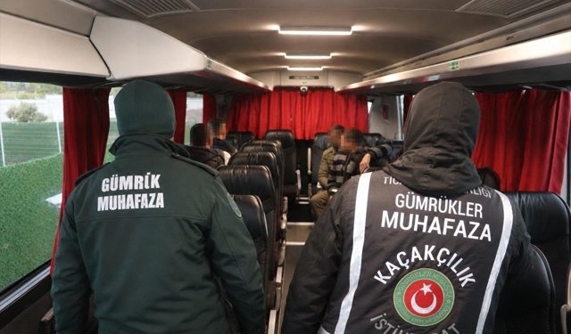 Yunanistan'dan yanlış otobüse binen 4 düzensiz göçmen İpsala Sınır Kapısı'nda yakalandı