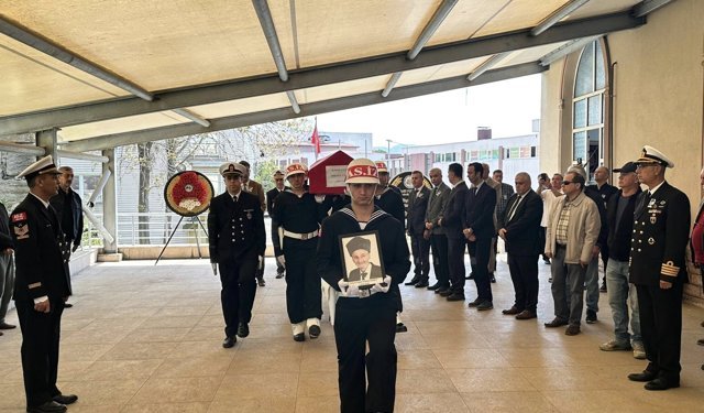 Zonguldak'ta vefat eden Kıbrıs gazisi Hikmet Güney son yolculuğuna uğurlandı