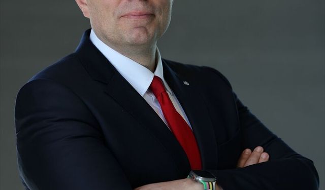 Abdi İbrahim ilaçta elektronik kullanma talimatı dönemini başlattı