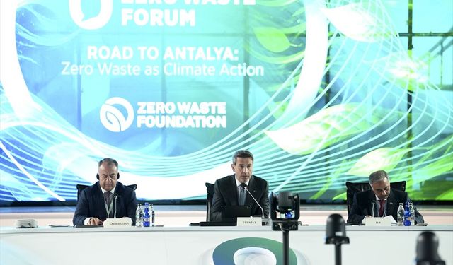 Bakan Bayraktar, Sıfır Atık Forumu'nda enerji verimliliğinde uluslararası işbirliği çağrısında bulundu: