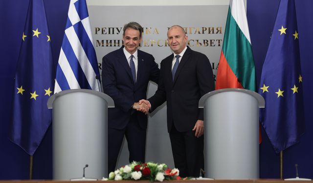 Bulgaristan Başbakanı Radev, Yunan mevkidaşı Miçotakis ile Sofya'da görüştü