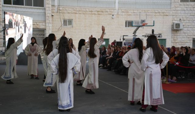 Deyr Yasin katliamından kurtulan yetimler için kurulan okul, Filistinli çocukları geleceğe hazırlıyor