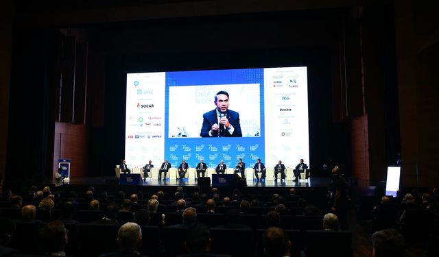 Enerji ve Tabii Kaynaklar Bakanı Bayraktar, Bakü Enerji Forumu'nda konuştu: