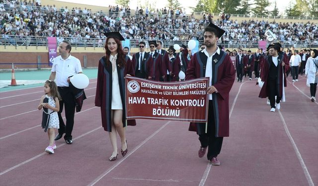 Eskişehir Teknik Üniversitesi'nde mezuniyet töreni düzenlendi