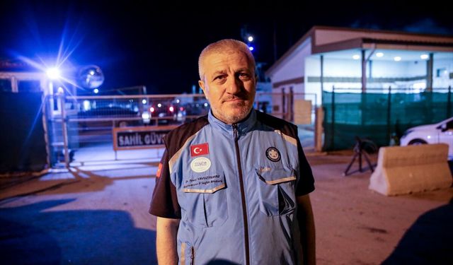 GÜNCELLEME - Karadeniz'deki saldırıda ölen balıkçının cenazesi ve yaralılar, İnebolu Limanı'na getirildi