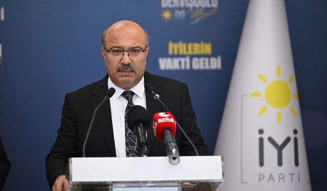 İYİ Parti Genel Başkan Yardımcısı Ulusoy, basın toplantısı düzenledi