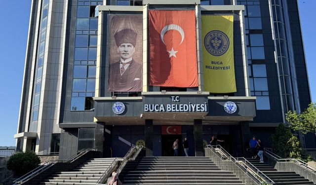 İzmir'de Buca Belediyesine yönelik operasyonda Belediye Başkanı Duman ve 52 şüpheli yakalandı