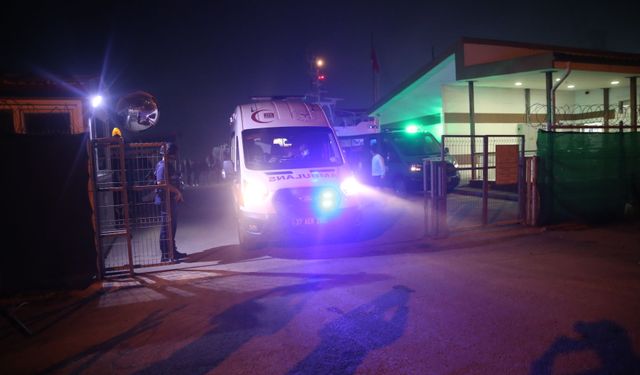 Karadeniz'deki saldırıda ölen balıkçının cenazesi ve yaralılar, İnebolu Limanı'na getirildi