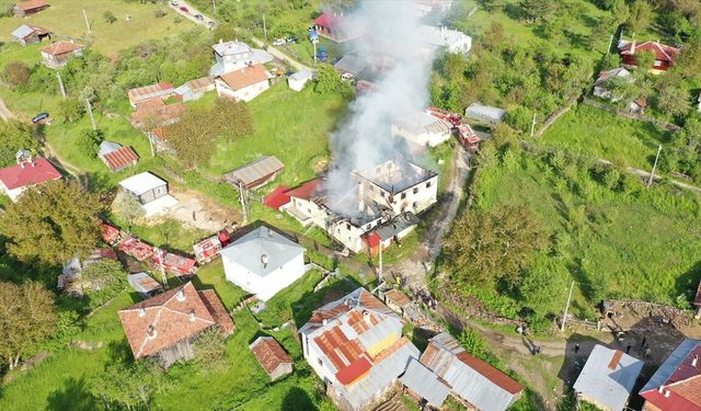 Kastamonu'da yangında cami, gasilhane ve yemekhane zarar gördü