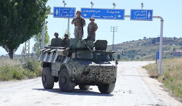 Lübnan ordusu, İsrail askerlerinin çekildiği Dibbin beldesine konuşlandığını duyurdu