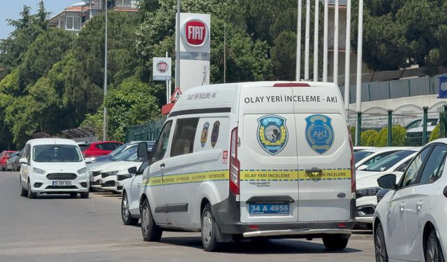 Maltepe'de Otokoç binasına silahla ateş açıldı