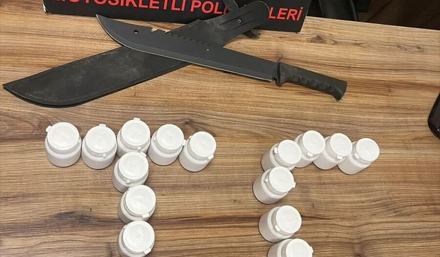 Manisa'da üst aramasında 1127 sentetik ecza hap ele geçirilen zanlı gözaltına alındı