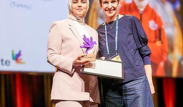 T3 Vakfı Yönetim Kurulu Başkanı Hıdır, 'Bright Spark Award'a layık görüldü