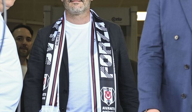Teknik direktör Vincenzo Italiano, Beşiktaş için İstanbul'a geldi