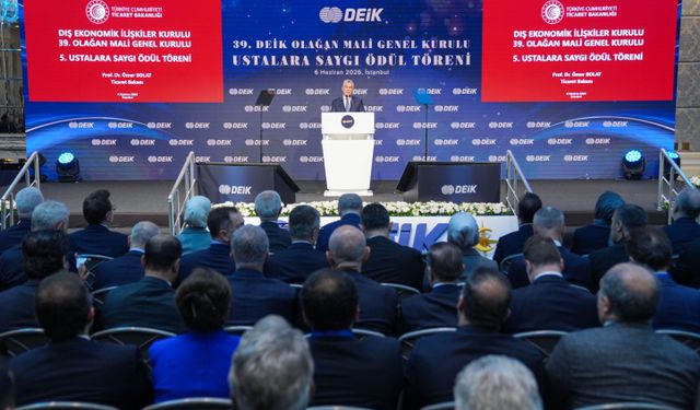 Ticaret Bakanı Bolat, DEİK 39. Olağan Mali Genel Kurulu ve 5. Ustalara Saygı Ödül Töreni'nde konuştu: