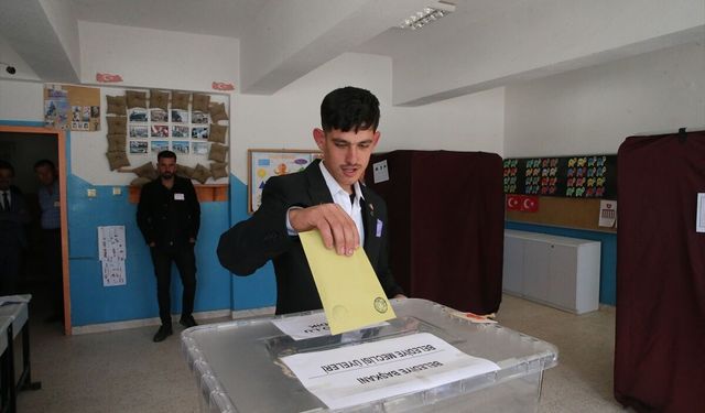 Tokat'ın 4 beldesinde seçmenler sandık başında