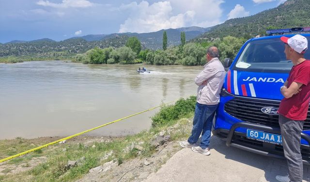 Tokat'ta Kelkit Çayı'na düşen gençlerden birinin cesedi bulundu