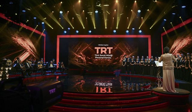 TRT Türk Sanat Müziği Personel Korosu konser verdi