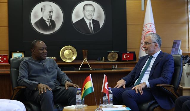 Çalışma ve Sosyal Güvenlik Bakanı Işıkhan, Ganalı mevkidaşı Pelpuo ile görüştü