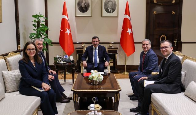 Cumhurbaşkanı Yardımcısı Yılmaz, Dünya Bankası Türkiye Ülke Direktörü Carret'i kabul etti