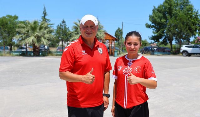 Dünya üçüncüsü bocceci Yağmur'un hedefi Avrupa şampiyonluğu