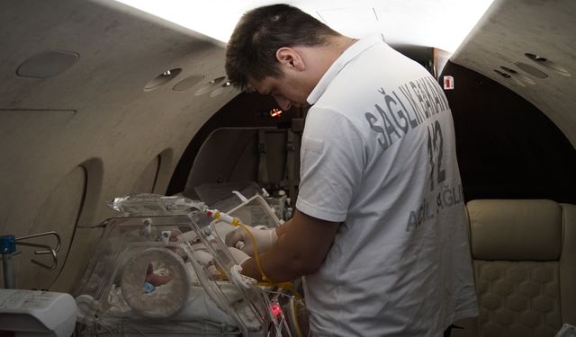 Muş'ta ambulans uçak Tülin bebek için havalandı