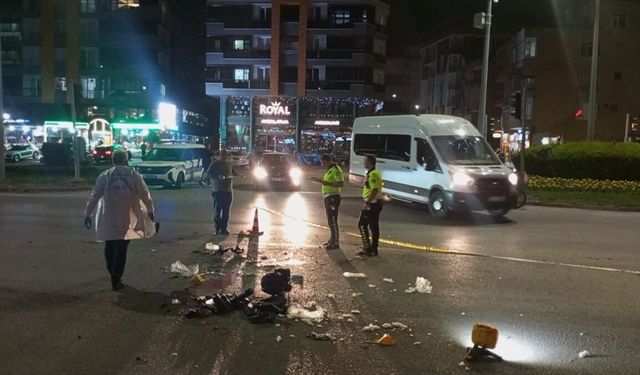 Samsun'da kamyonet ile motosikletin çarpıştığı kazada 5 kişi yaralandı