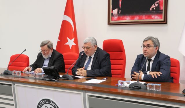 Tekirdağ'da '15 Temmuz: Milletin Zaferi, Anlam ve Mahiyeti Paneli' düzenlendi