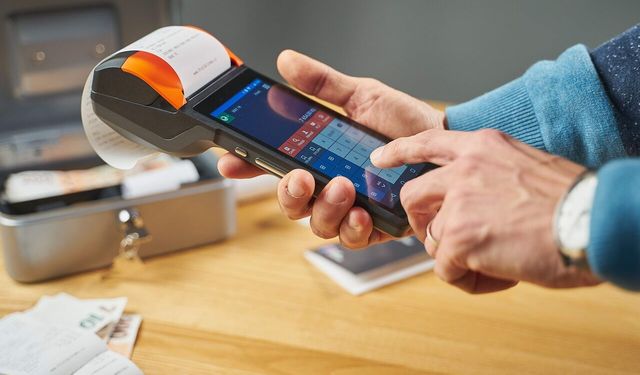 Faizler sabit kaldı: Karar cebinizi nasıl etkileyecek?
