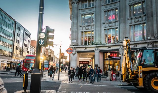 Oxford Street’te büyük değişim için çalışmalar başladı
