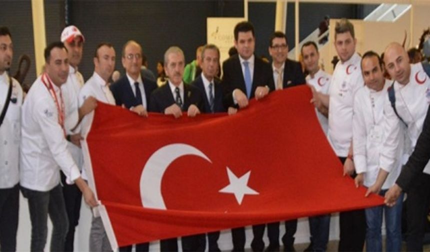 Türk Aşçı Milli Takımı Londra’da tarih yazdı