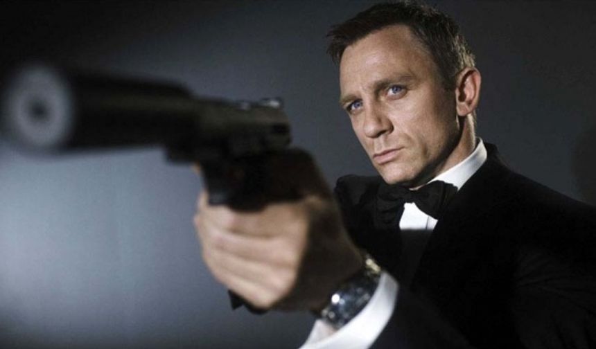 James Bond'un ölmesini neden istedi?