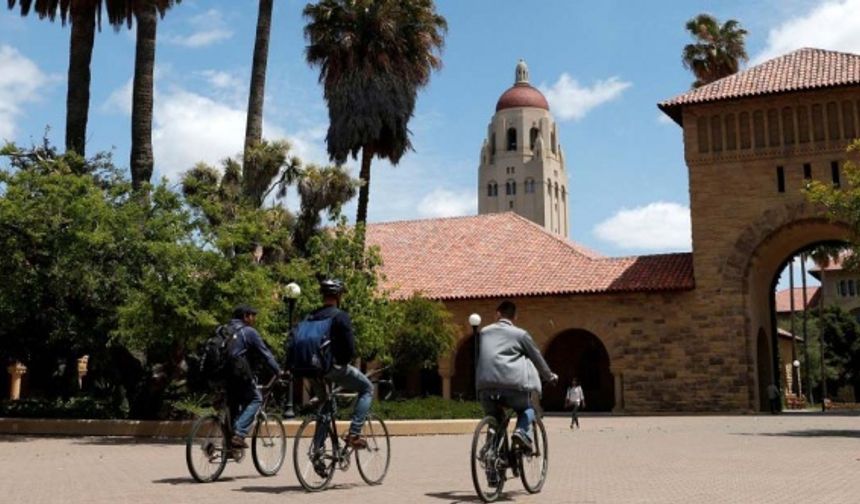 Stanford'da sahte öğrenci skandalı