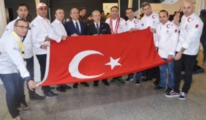 Türk Aşçı Milli Takımı Londra’da tarih yazdı