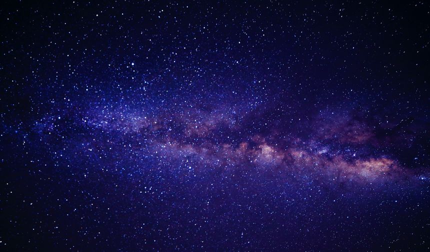 8.8 milyar ışık yılı uzaklıkta radyo sinyali keşfedildi