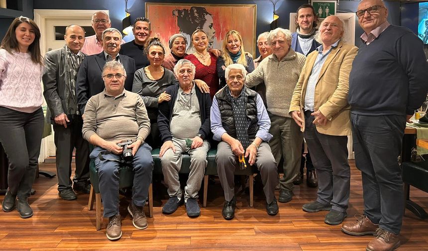 Eski Hürriyet’çiler ve basın görevlileri buluştu