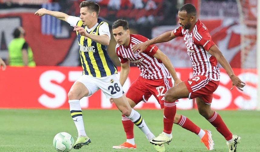 Fenerbahçe, Olympiakos'u eleyerek UEFA Konferans Ligi’nde yarı finale çıkmak istiyor