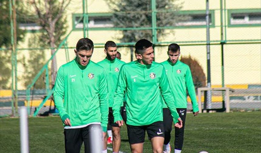 Şanlıurfaspor, Central Hospital Ümraniyespor maçının hazırlıklarına başladı