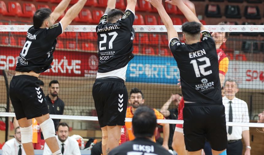 Voleybol: SMS Grup Efeler Ligi