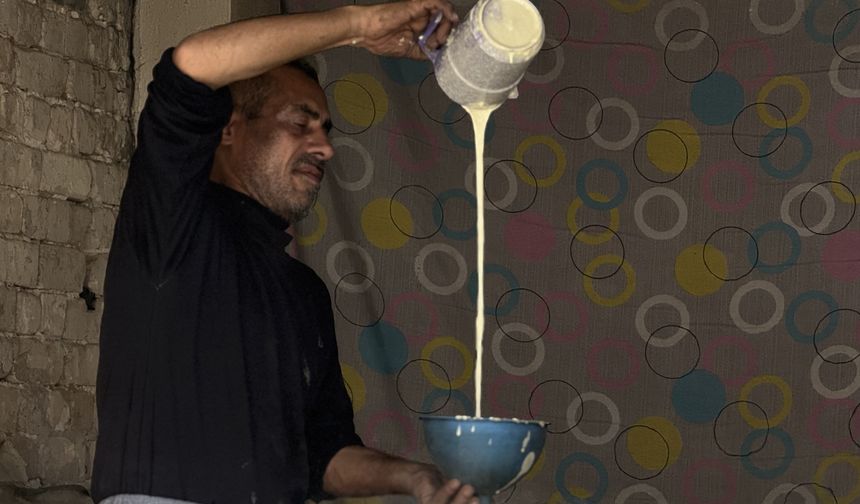 Gazze'deki yokluğa rağmen Filistinli tatlıcı ramazan sofralarında 'umudu ve geleneği' yaşatıyor