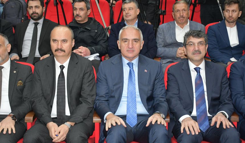 Kültür ve Turizm Bakanı Ersoy, Batman'da kütüphane açılışında konuştu: