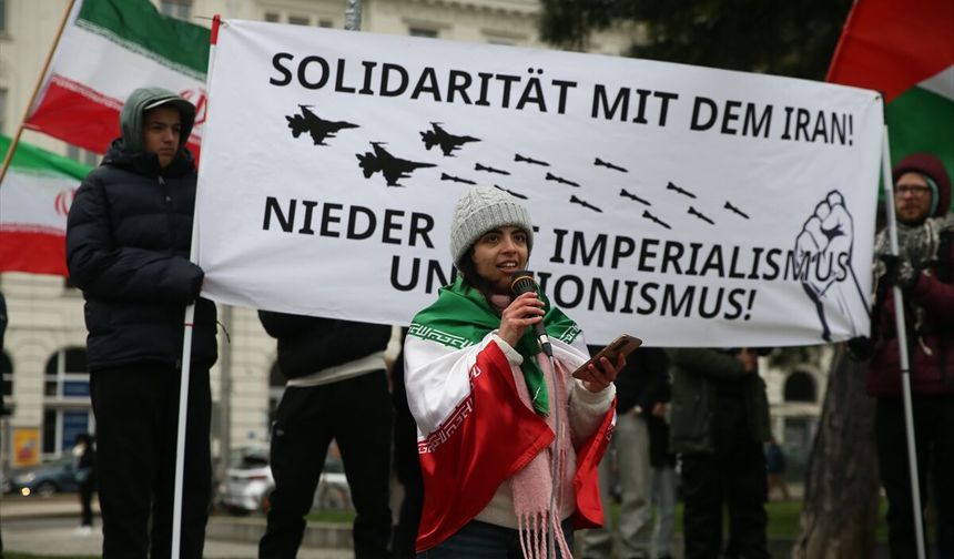 Avusturya'nın başkenti Viyana'da, ABD ve İsrail'in saldırıları protesto edildi