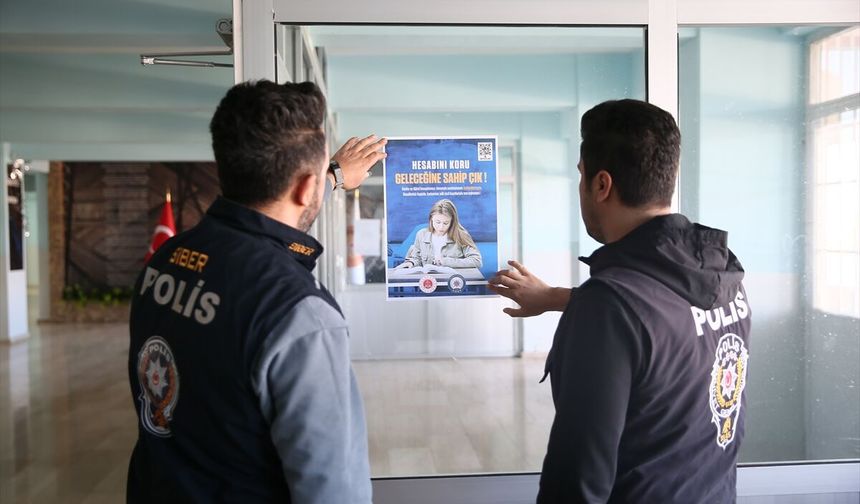 Gençlere 'Hesabını kullandırma, geleceğini karartma' uyarısı