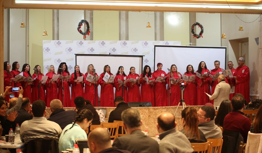 Halep'teki 'Bizi Birleştiren Hikayeler' iftarı farklı kesimleri bir araya getirdi