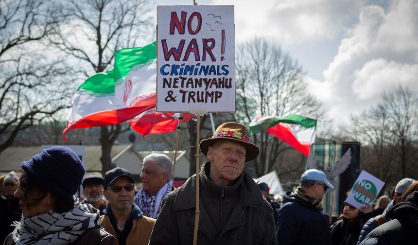 Hollanda'da, ABD ve İsrail'in İran'a yönelik saldırıları protesto edildi